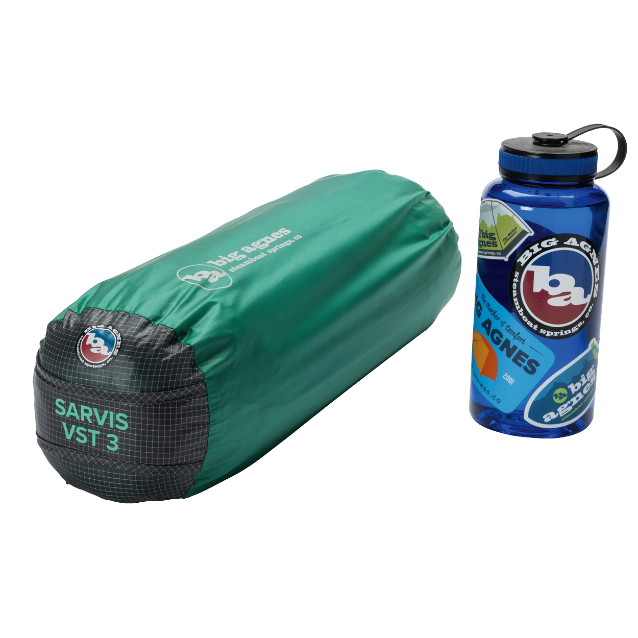 A green, cylindrical Big Agnes Sarvis VST 2 tent bag made with Hyperbead fabric for an ultralight shelter sits next to a blue Big Agnes water bottle with stickers, both displayed on a white background.